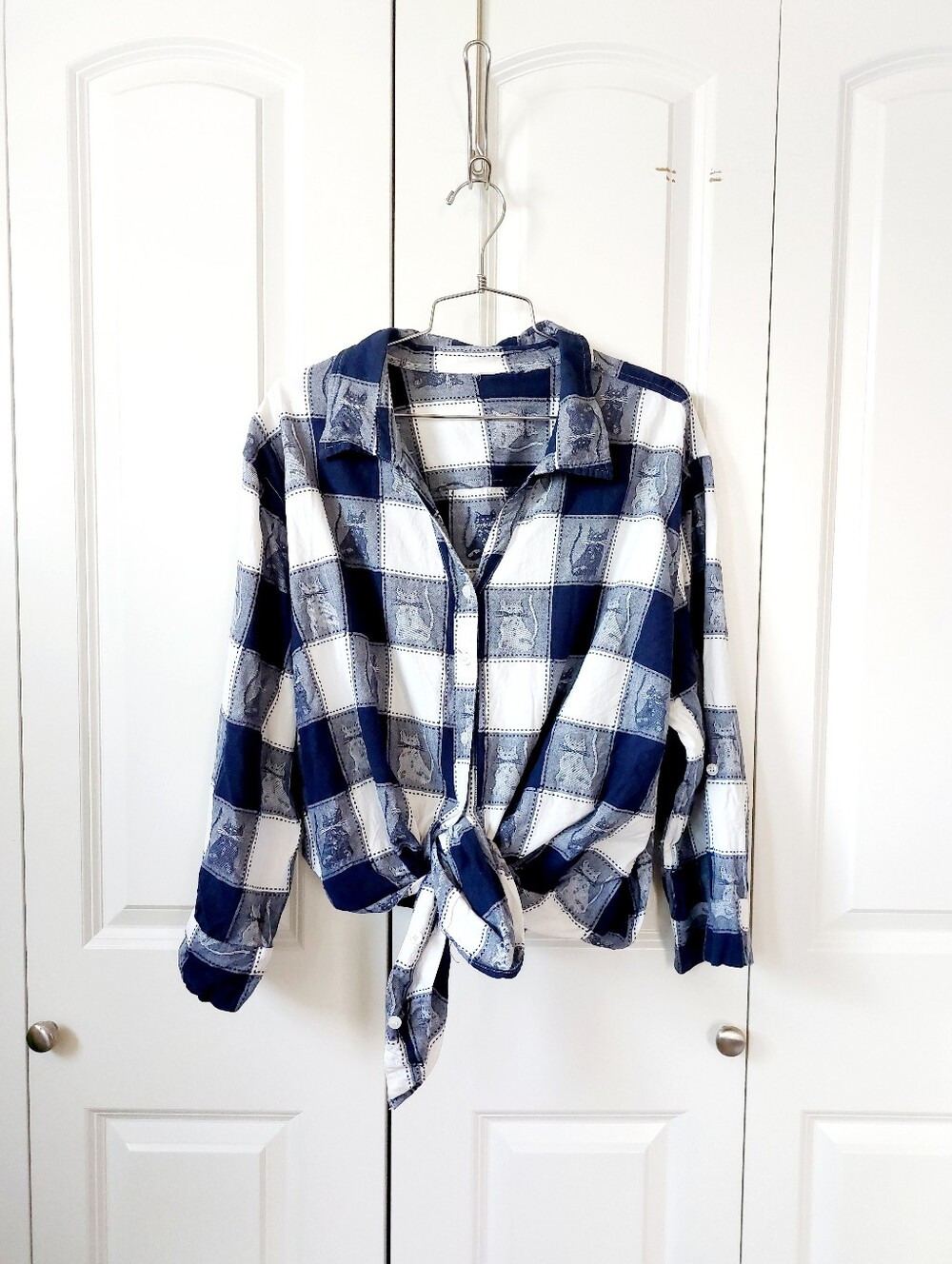 90s Navy & White Gingham/Checkered Cat Weave Shirt Cottagecore Granny Teacher Ki